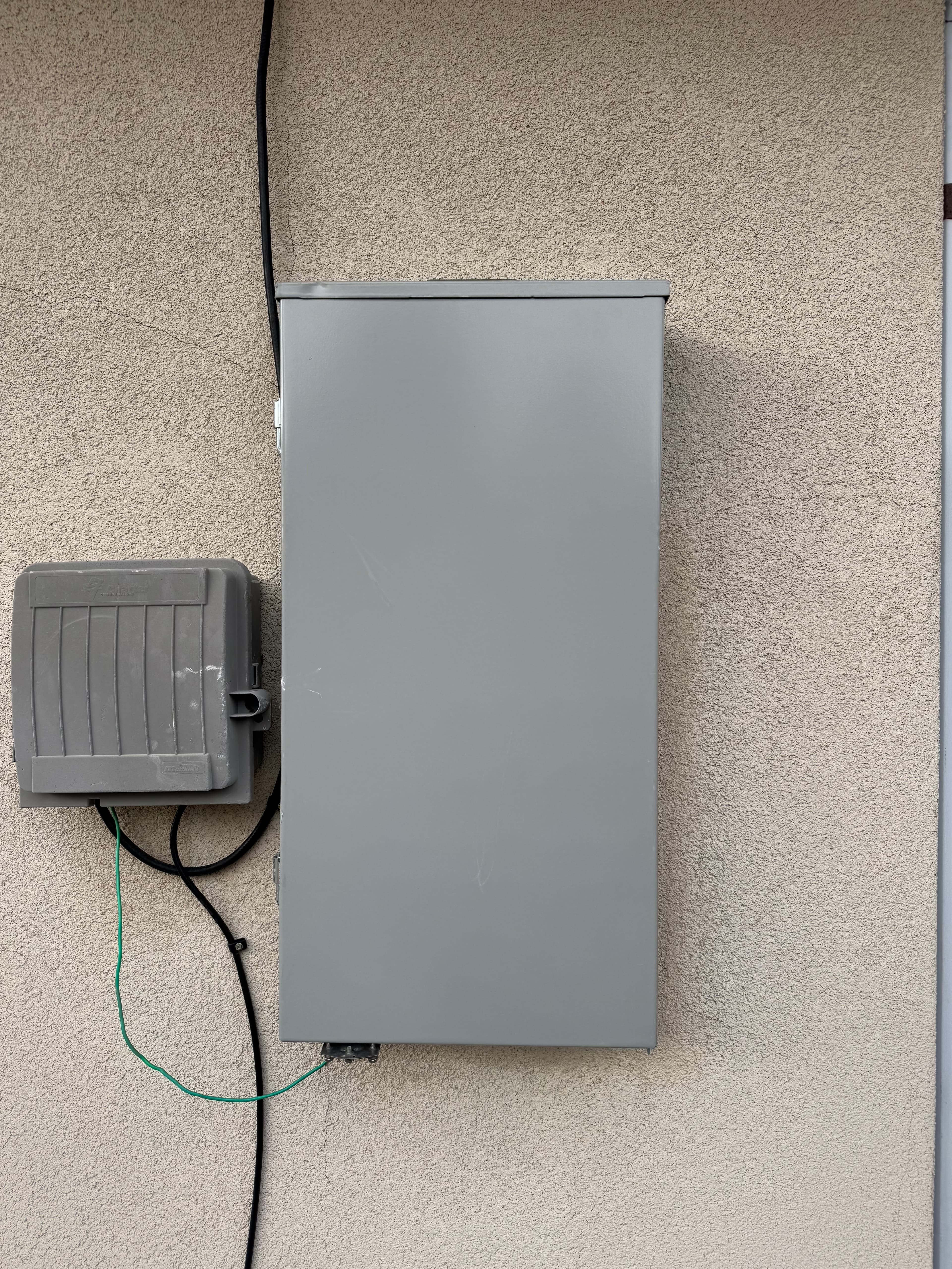 100 Amp to 200 Amp Electrical Service Upgrade completed project photo 2