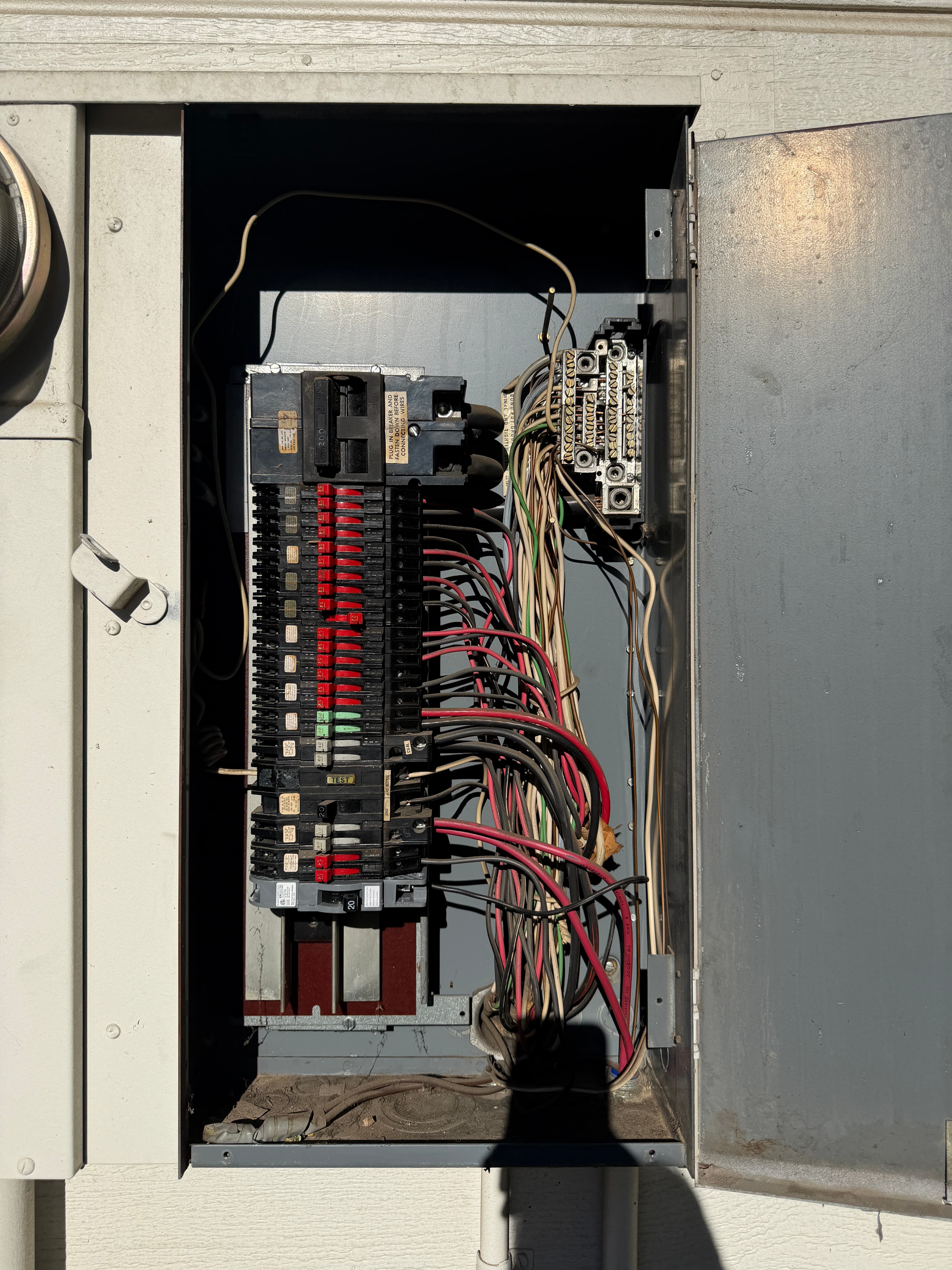 Zinsco electrical panel troubleshooting and failed breaker replacement in Reno, Nevada